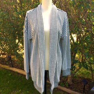Black & White Long Open Cardigan Sweater, L